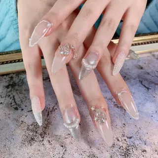 ネイル FLY Nail Salonのネイルデザイン
