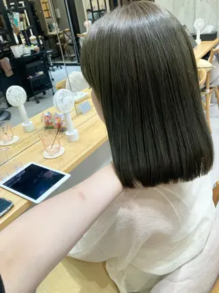 ショート ✨色持ちの良い艶 カラー✨蟹江真世のヘアスタイル