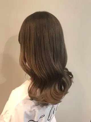 セミロング カラー knock【ノック】所属・烏丸韓国ヘア🇰🇷 ayaka🎀のヘアスタイル