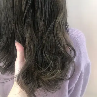 ロング カラー ベージュ/インナー カラー🤍Rieのヘアスタイル