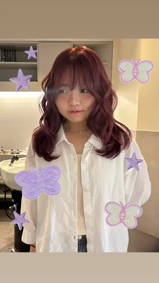 カラー rinka／暖色 ブリーチのヘアスタイル