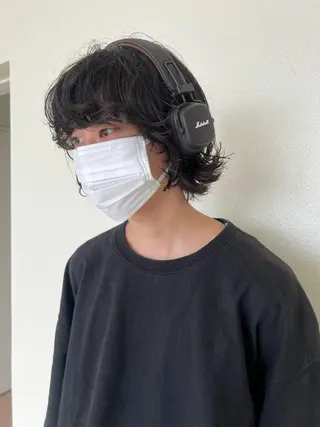 パーマ メンズ Toiro 横浜所属・海外ヘア／レイヤー カットNatsuのヘアスタイル