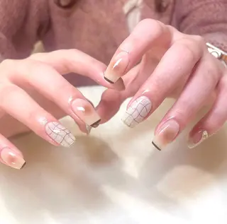 ネイル 新井 ひなののネイルデザイン