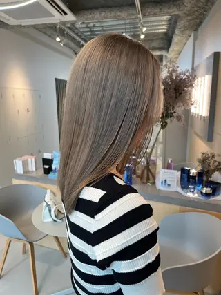 セミロング 透明感カラー/艶髪/ 高城潤也のヘアスタイル