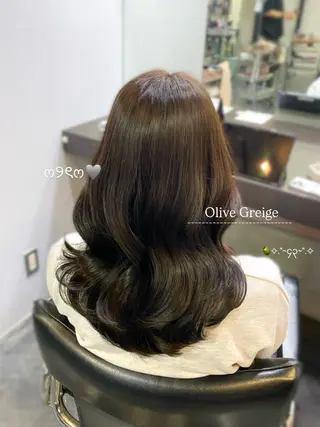 カラー 石田 亜弥のヘアスタイル