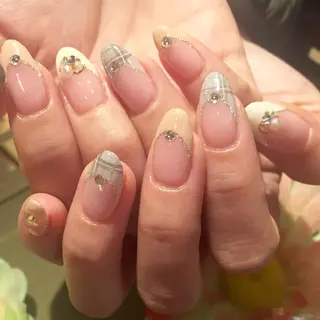 ネイル Nest 三田のマツエク・マツパデザイン