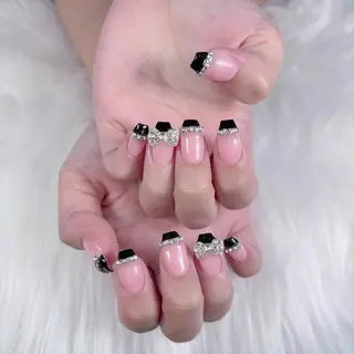 ネイル QUEENSNAIL STUDIOのネイルデザイン