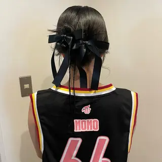 セミロング ヘアアレンジ Maisie所属・ヘアアレンジ/ 暖色🩵hazukiのヘアスタイル