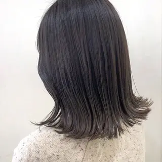 ミディアム カラー レイヤーカット🐺 hina🩶のヘアスタイル
