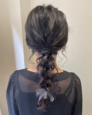 セミロング ヘアアレンジ マツエク・マツパ サソウ ユリエ🥥のヘアスタイル