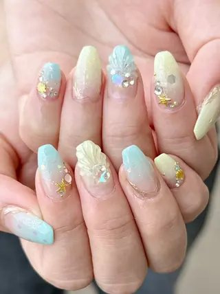 ネイル 新山 聖のネイルデザイン