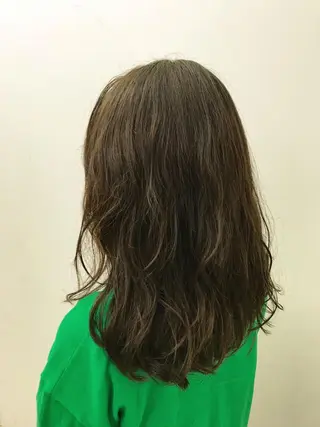 セミロング パーマ ブリーチカラー/ 岩破瑞希のヘアスタイル