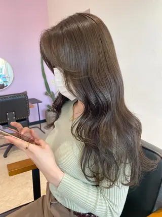 ロング カラー 藤井 貴美子のヘアスタイル