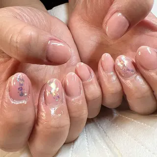 ネイル キャンアイドレッシー六本木店所属・MIKA／耳ツボ ／マグネットネイルのネイルデザイン