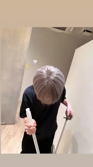 ショート カラー octo所属・梅澤 杏菜のヘアスタイル