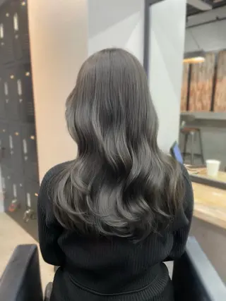 ロング カラー Ameri 新宿所属・新宿/透明感カラー/ 髪質改善/桜良のヘアスタイル