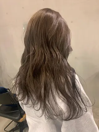 ロング カラー mir所属・柿沼 未夢のヘアスタイル