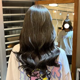 カラー Hairruup Aru design works所属・新垣 心都のヘアスタイル