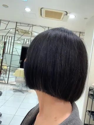 ショート 髙橋 歩のヘアスタイル
