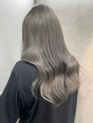 ロング カラー 松井那津子 /ハイライトブリーチのヘアスタイル