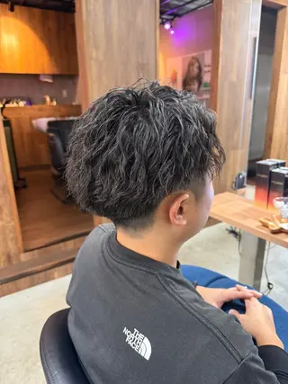 パーマ メンズ 山田 翔夢のヘアスタイル