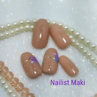 ネイル 小顔・毛穴・たるみ ネイル　似内真樹のエステ・リラクイメージ