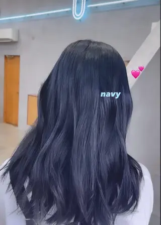 ロング カラー cyan miwaのヘアスタイル