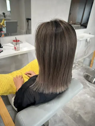 ミディアム カラー リュウタ ダイキのヘアスタイル