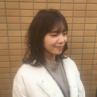 ミディアム カラー しのはら まどかのヘアスタイル