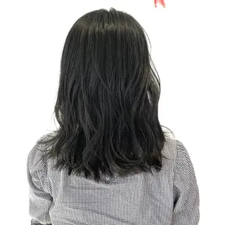 ミディアム カラー ベージュ/インナー カラー🤍Rieのヘアスタイル