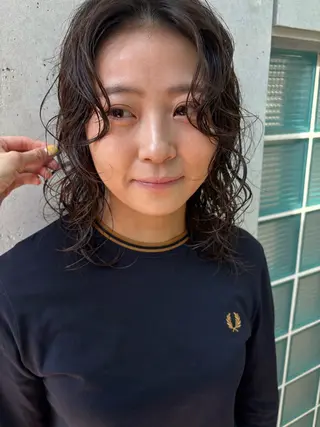 セミロング パーマ しみず さくら🌸のヘアスタイル