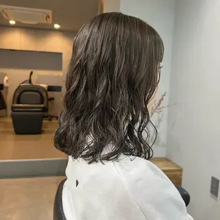 ミディアム カラー パーマ akane/ベージュ /オリーブ/ブラウンのヘアスタイル