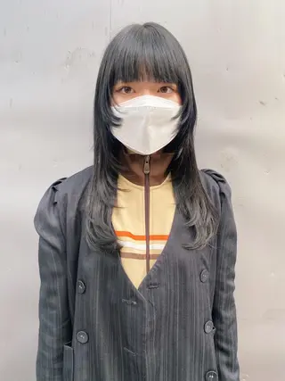 セミロング カラー レイヤーウルフ エクステ磯部のヘアスタイル