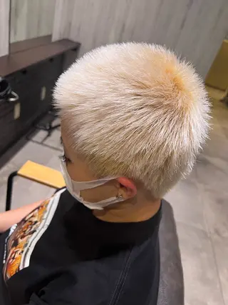 ショート カラー AXY HAIR&MAKE 新宿本店所属・junya カラーモデル募集中のヘアスタイル