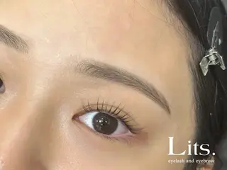 アイブロウ ナチュラル眉🩶 yumiの眉毛・アイブロウイメージ