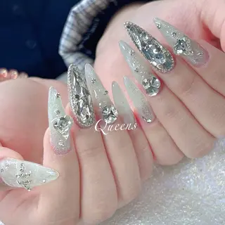 ネイル Queens ゲンのネイルデザイン