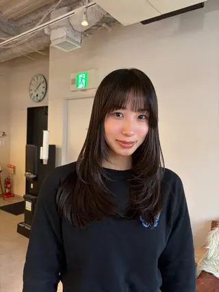 ロング ブリーチなし透明感/ レイヤー/天王寺のヘアスタイル