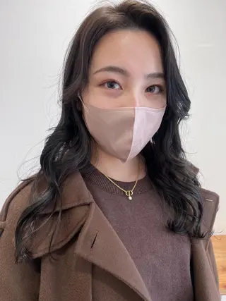 カラー ロング Oli-Oli 大田のヘアスタイル