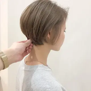 ショート カラー 横浜ブリーチムラ直し ハイトーン/ブリーチのヘアスタイル