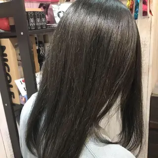 セミロング カラー embrace エンブレイスのヘアスタイル