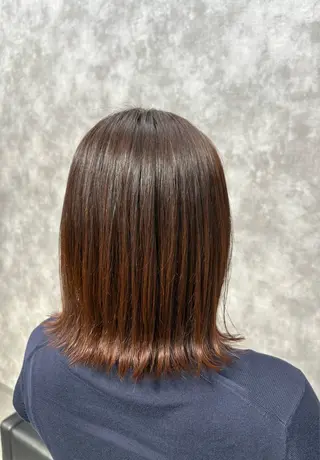 ミディアム アラワラブルー ふくやのヘアスタイル