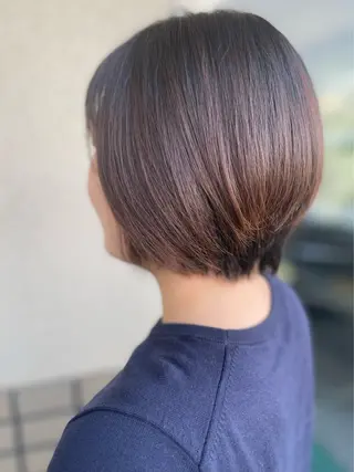 ショート 沢田 瞳のヘアスタイル