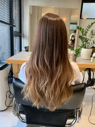 ロング カラー Bree"ze所属・大河原 修太のヘアスタイル