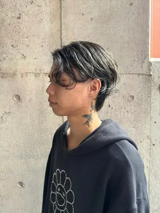 ショート パーマ メンズ スキンフェード/パー マ/須田陸斗のヘアスタイル