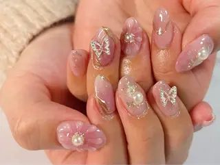 ネイル celica所属・松田 由真のネイルデザイン