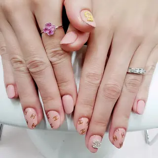 ネイル Paulette. nailのネイルデザイン
