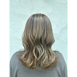 セミロング 【透明感カラー✖️ 髪質改善】カナ🌸のヘアスタイル