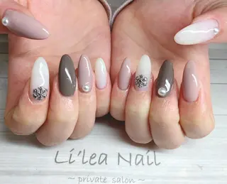 ネイル Li'leaNail AINAのネイルデザイン