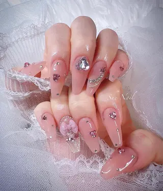 ネイル She   Nail所属・ISA_ BELLAのネイルデザイン