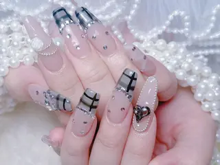 ネイル 🎀まゆ 🪽🐾のネイルデザイン